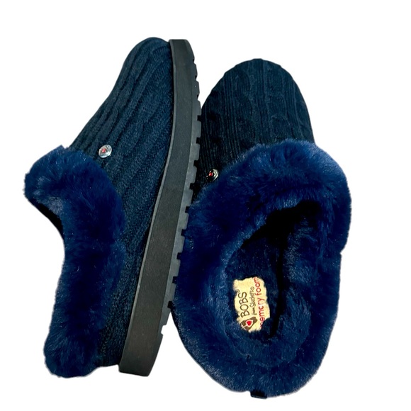 BOBS from Skechers Shoes - NWOT Bob’s Skechers Sweater Knit Faux Fur Ice Angel Dark Navy
